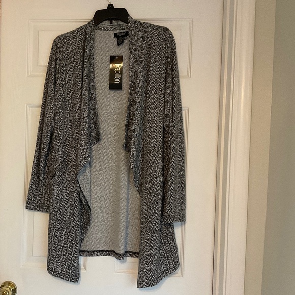 Size L, bust up to 42” inches cardigan, new condition - Picture 2 of 8